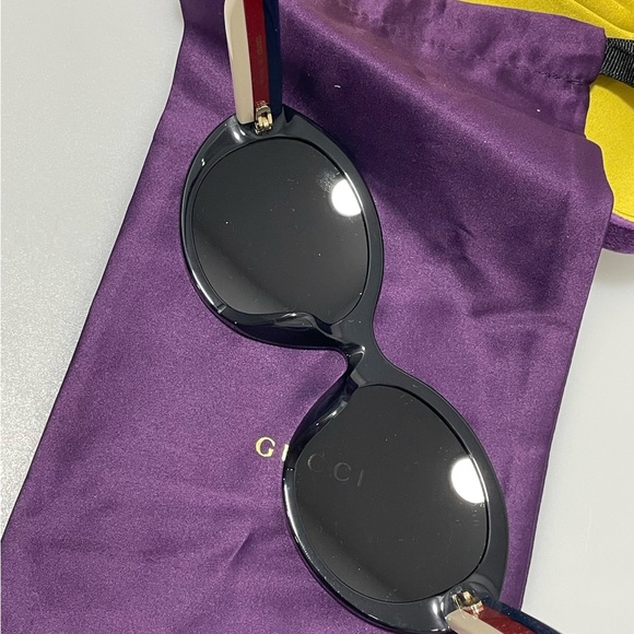 Gucci Oval Ladies Sunglasses GG0279SA 001 57MM Black - Picture 4 of 9